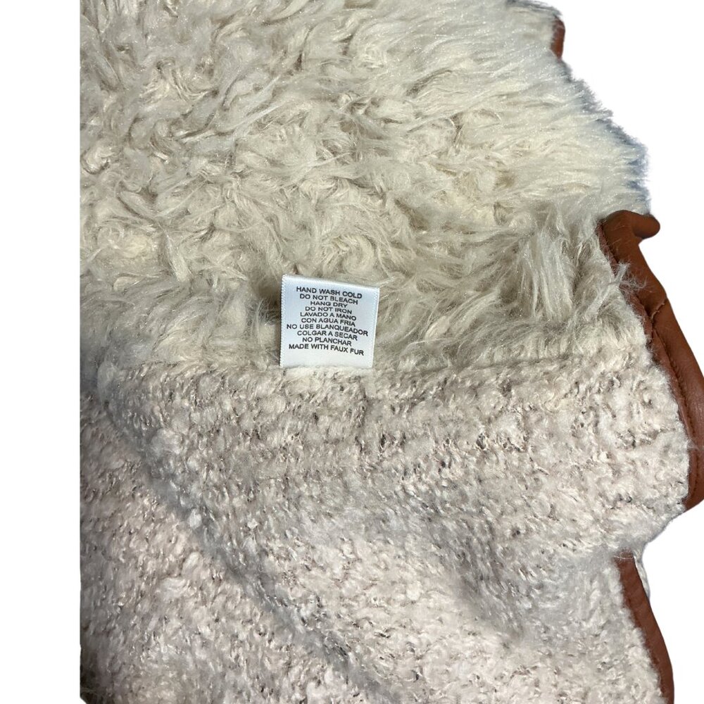 Love Tree Faux Fur & Sherpa Reversible Vest – Medium – NWT - Picture 5 of 7